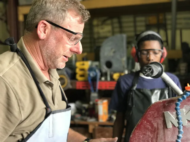 shop, mentor, construction, saw, woodwork, mentor, mentor, mentor, mentor, mentor, woodwork. How to choose workshop supplies that reduce barriers