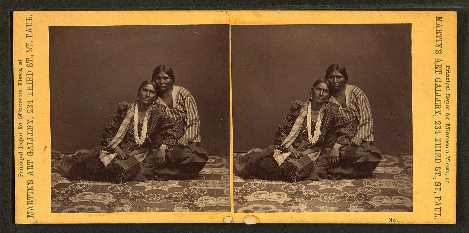 Studio portrait of 2 Winnebago women. Bilingual and Indigenous-led residencies in Canada, language and cultural protocols